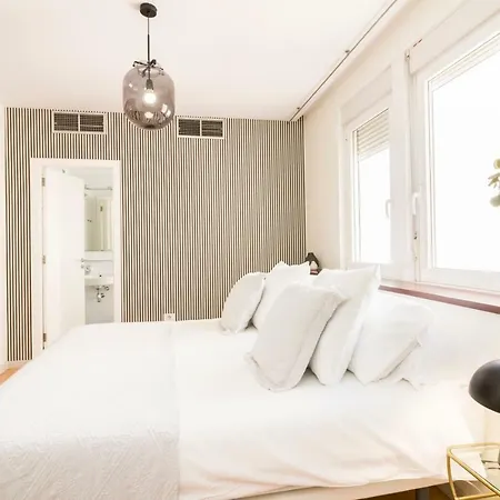 Homeforguest Design Attic Free Parking 公寓 *