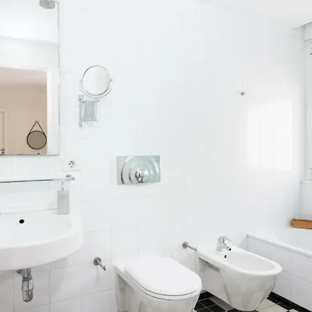 Homeforguest Design Attic Free Parking