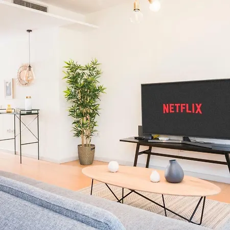 Apartment Homeforguest Design Attic Free Parking