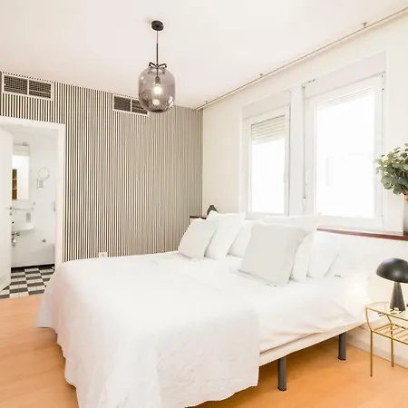 Homeforguest Design Attic Free Parking Apartment *