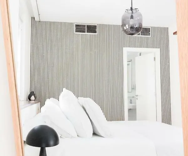 아파트 Homeforguest Design Attic Free Parking *