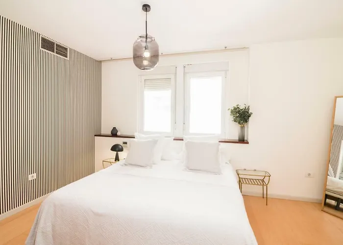 아파트 Homeforguest Design Attic Free Parking